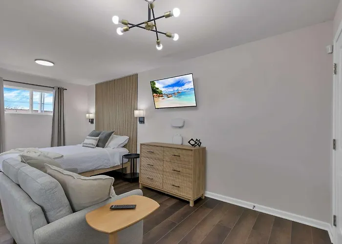 Bright New Walkable Olde Town East Parking * Columbus