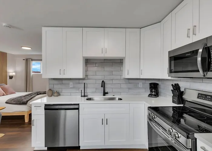 Bright New Walkable Olde Town East Parking Apartamento Columbus