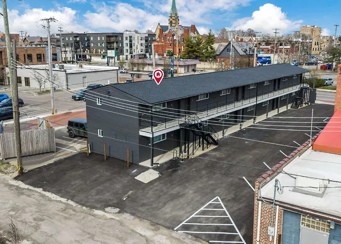 Bright New Walkable Olde Town East Parking Apartamento